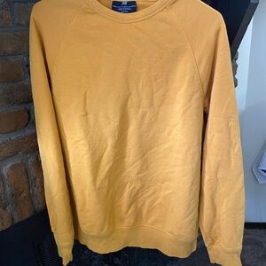 H&M Yellow Sweatshirt Classic Crewneck Soft Knit
